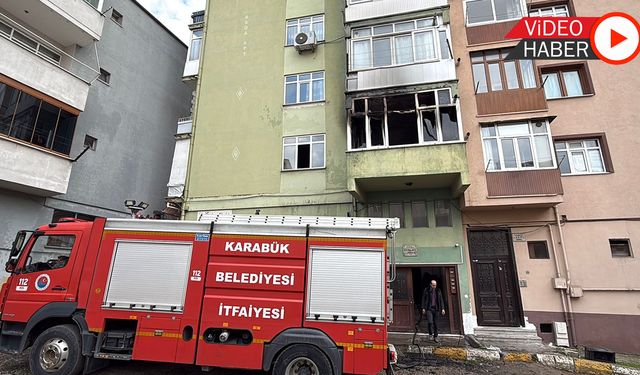 APARTMAN DAİRESİNDE YANGIN PANİĞİ