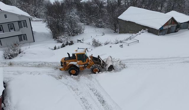 144 KÖY YOLUNUN TAMAMI YENİDEN ULAŞIMA AÇILDI