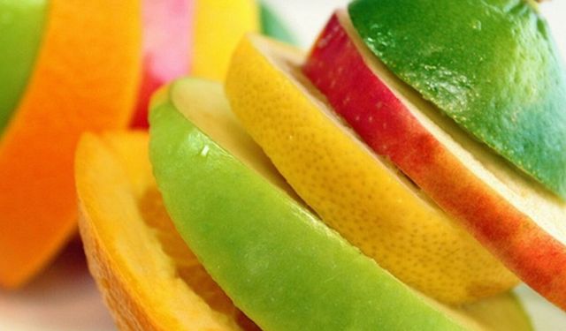 SAĞLIKLI KEMİKLER İÇİN BU MEYVELERİ TÜKETİN !