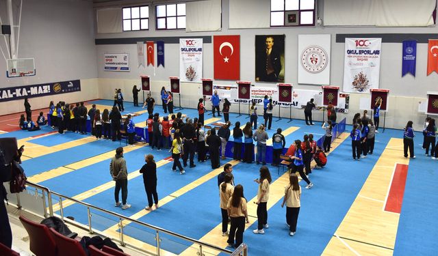 OKUL SPORLARI YILDIZ KIZLAR DART İL BİRİNCİLİĞİ BAŞLADI