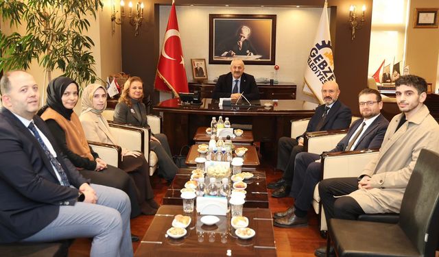BAŞKAN KÖSE'DEN GEBZE BELEDİYESİ'NE ZİYARET