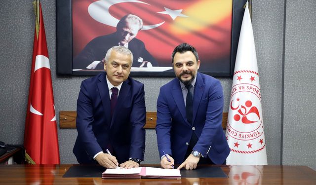 GENÇLİK VE SPOR İL MÜDÜRLÜĞÜ İLE BAHÇEŞEHİR KOLEJİ SPONSORLUK SÖZLEŞMESİ İMZALADI