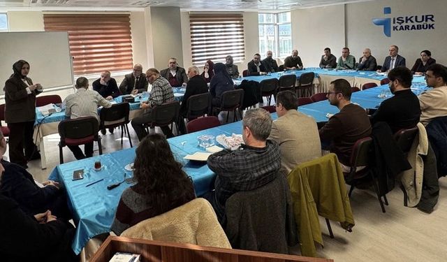 KARABÜK'TE "GELECEĞİM MESLEKTE" PROGRAMI TOPLANTISI