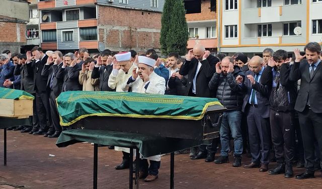 GÖÇÜKTE HAYATINI KAYBEDEN MADENCİLER TOPRAĞA VERİLDİ