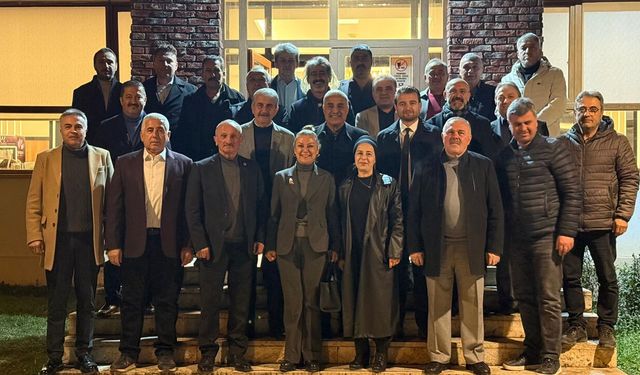 BAŞKAN KÖSE İFTARDA MUHTARLARLA BİR ARAYA GELDİ