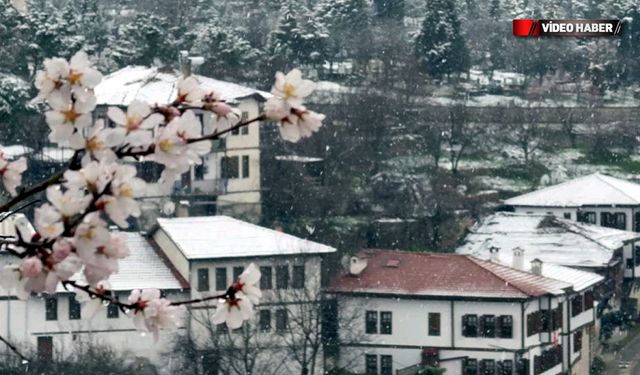SAFRANBOLU'NUN TARİHİ KONAKLARI BEYAZA BÜRÜNDÜ