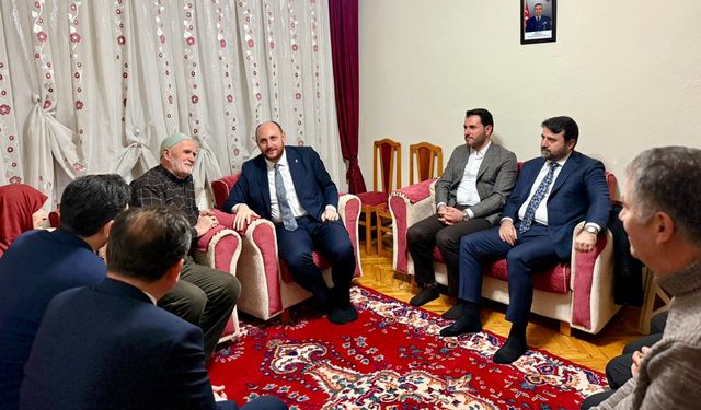 AK PARTİ HEYETİNDEN ŞEHİT AİLESİNE ZİYARET