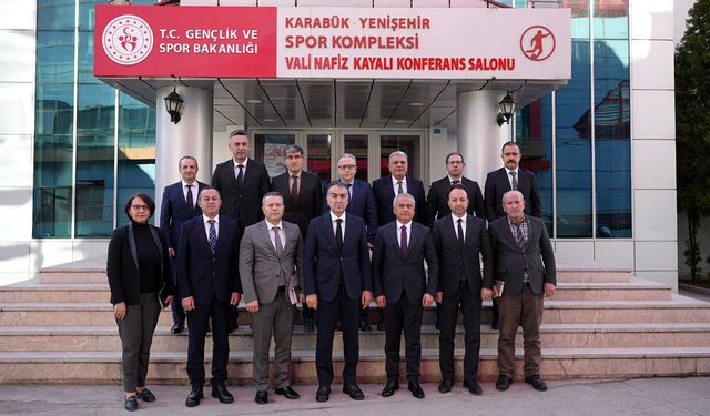VALİ ÇAĞATAY'DAN GENÇLİK VE SPOR MERKEZİ'NE ZİYARET