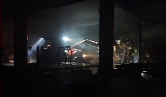 ÇAYCUMA'DA TEKSTİL FABRİKASINDA YANGIN ÇIKTI