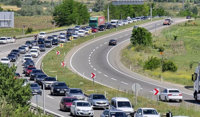 KARABÜK'TE ŞUBAT AYI TRAFİĞE KAYITLI ARAÇ SAYISI AÇIKLANDI