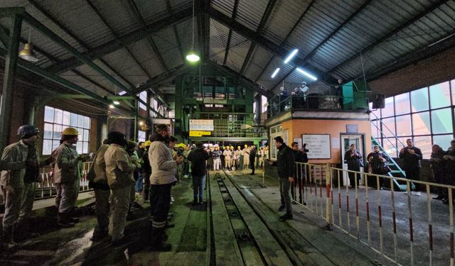 ZONGULDAK’TA HAYATINI KAYBEDEN MADENCİLER ANILDI
