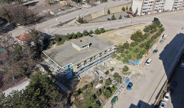 AKTİF YAŞ ALMA MERKEZİ İNŞAATI SÜRÜYOR