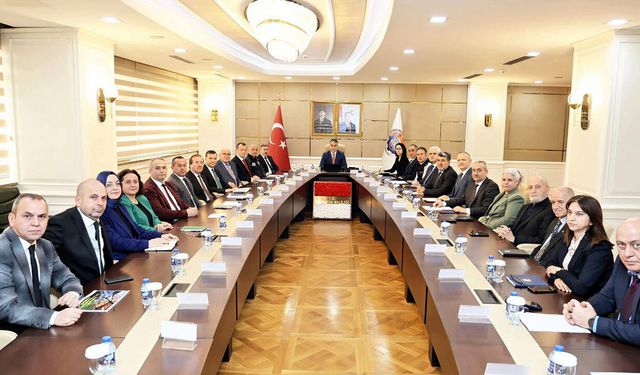 KARABÜK’TE BAĞIMLILIKLA MÜCADELE TOPLANTISI YAPILDI