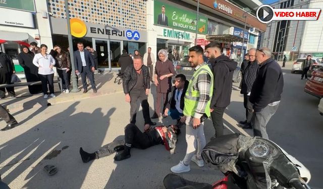 KAMYONET KAPISINA ÇARPAN MOTOSİKLETLİ YARALANDI