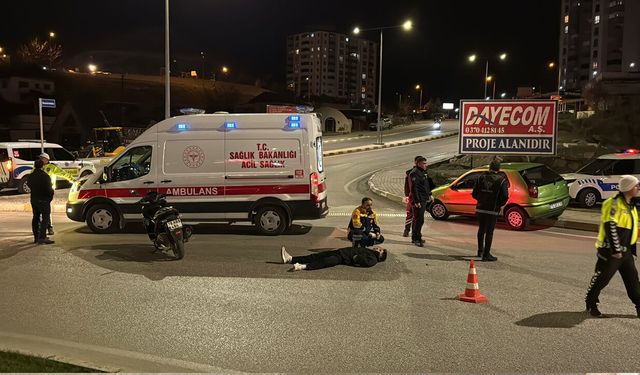 OTOMOBİL İLE MOTOSİKLET ÇARPIŞTI: 2 YARALI