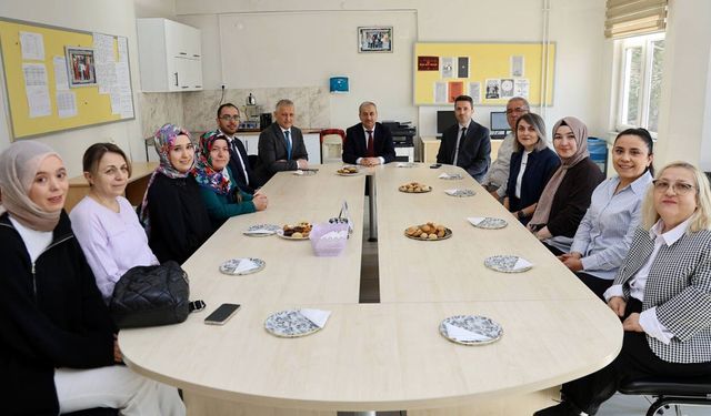 KARABÜK'TE ÖĞRETMENLER ODASI BULUŞMASI GERÇEKLEŞTİRİLDİ