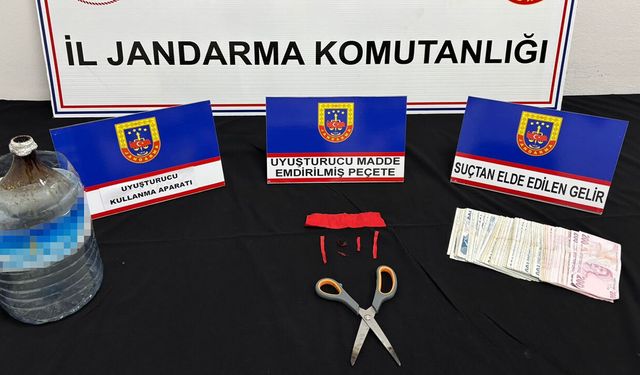 UYUŞTURUCU OPERASYONUNDA 3 ŞÜPHELİ YAKALANDI