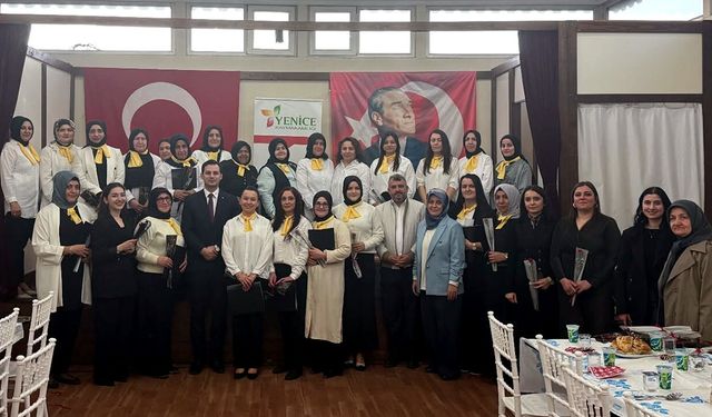 YENİCE'DE AİLE DESTEK MERKEZİ İFTAR DÜZENLEDİ