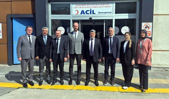 İL MÜDÜRÜ KARA'DAN AĞIZ VE DİŞ SAĞLIĞI HASTANESİ'NE ZİYARET
