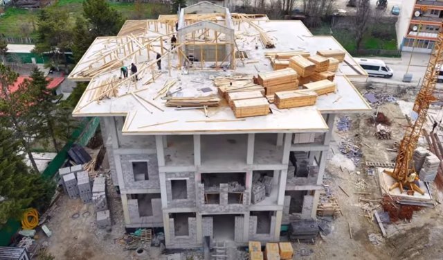 EFLANİ'DE KAMU YATIRIM İNŞAATLARI HIZLA YÜKSELİYOR