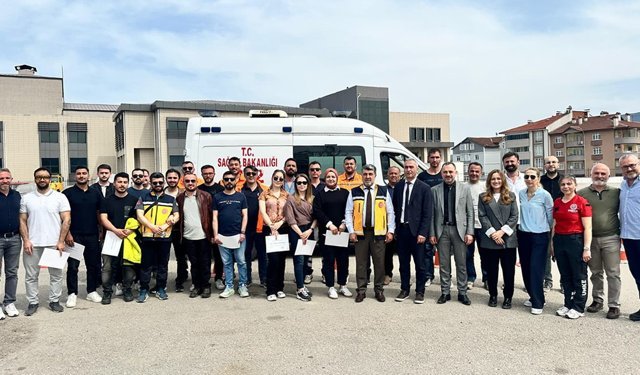 SAĞLIK PERSONELLERİNİN İLERİ SÜRÜŞ TEKNİKLERİ EĞİTİMİ TAMAMLANDI