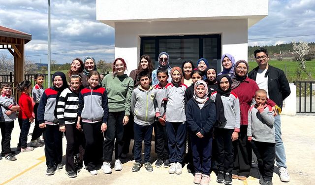 MEKTUPLARLA ÖĞRENCİLERİN HAYALLERİNE IŞIK TUTULDU