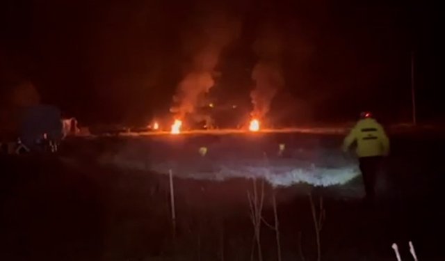 BOLU'DA MEYVE AĞAÇLARI ATEŞLE KORUNUYOR