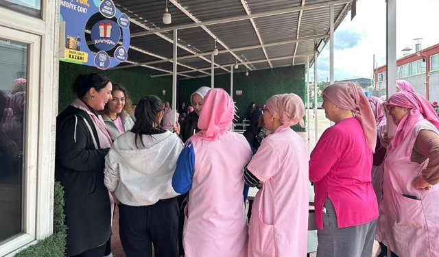 BARTIN'DA MOBİL SİGARA BIRAKMA POLİKLİNİĞİE KADINLARDAN YOĞUN İLGİ