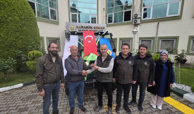 KARABÜK'TE ORKÖY DESTEĞİYLE İLK TRATÖR TESLİM EDİLDİ