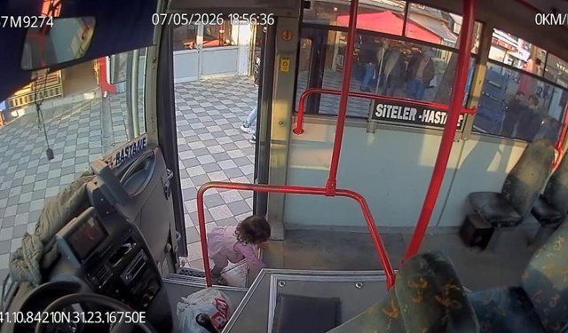 ALAPLI'DA 2 YAŞINDAKİ ÇOCUK OTOBÜSTE BULUNDU