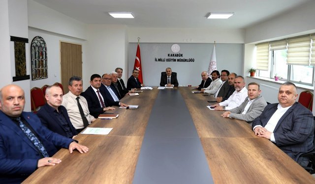 "MAARİFİN KALBİNDE MARİFETLİ GENÇLİK" TOPLANTISI YAPILDI
