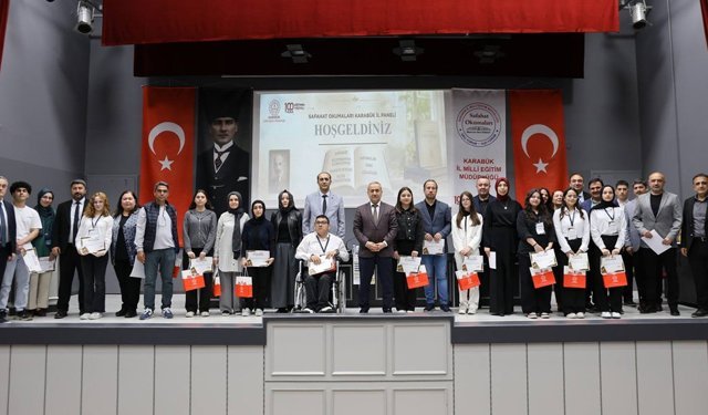 KARABÜK'TE 'SAFAHAT OKUMALARI PANELİ' DÜZENLENDİ