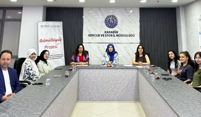 "GÖNÜLLÜYÜZ" PROJESİ KAPSAMINDA PROJE YAZMA EĞİTİMİ DÜZENLENDİ