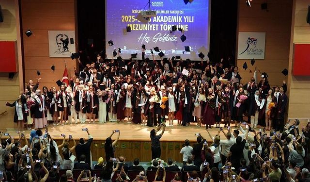 KBÜ İİBF MEZUNLARINI GELECEĞE UĞURLADI