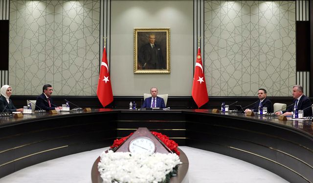 KABİNE TOPLANTISI CUMHURBAŞKANI ERDOĞAN BAŞKANLIĞI'NDA YAPILDI