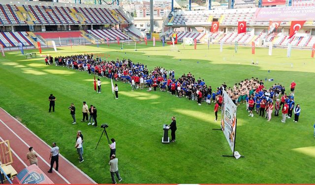 GSB SPOR OKULLARI COŞKUYLA AÇILDI