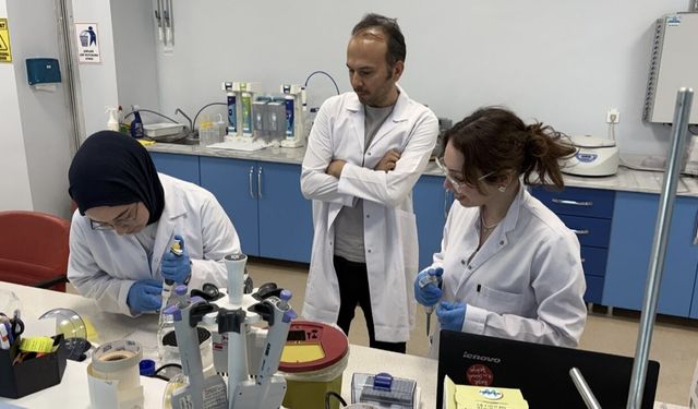 KBÜ'DE BİYOLOJİK YAŞI BELİRLEYECEK TEST GELİŞTİRİLİYOR