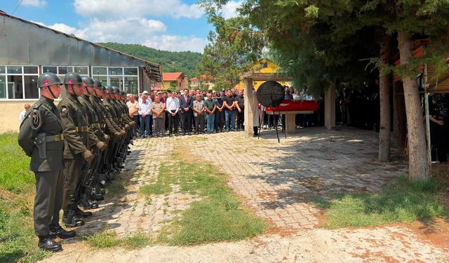 YENİCE'DE UZMAN ÇAVUŞ MUSTAFA CAN ACAR'A SON VEDA