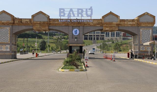 YKS’DE DERECE YAPAN ÖĞRENCİLERİN BARÜ’YE İLGİSİ ARTTI