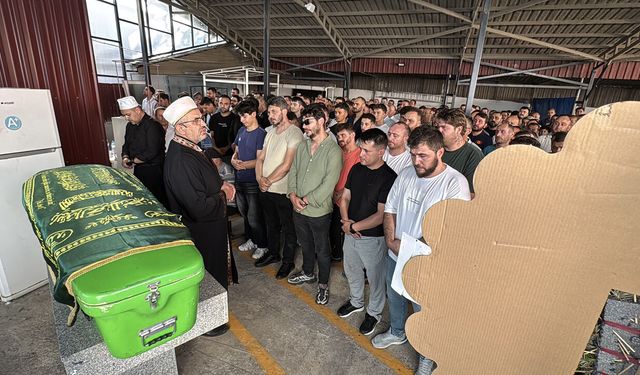 ELEKTRİK AKIMINA KAPILAN GENÇ TOPRAĞA VERİLDİ