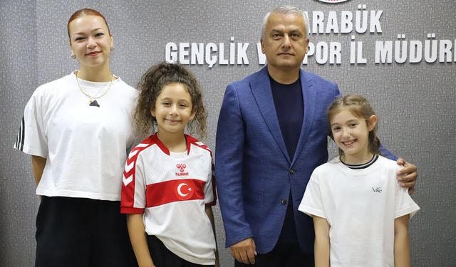 CRYSTAL SPOR KULÜBÜ’NDEN COŞKUN GÜVEN’E ZİYARET