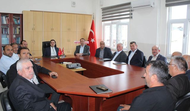 EFLANİ’DE MUHTARLARDAN KAYMAKAM ÇELİK’E ZİYARET