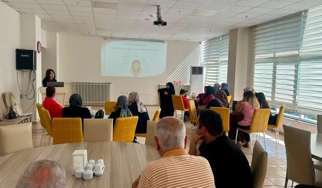 KARABÜK’TE ENGELLİ BİREYLERİN AİLELERİNE EĞİTİM