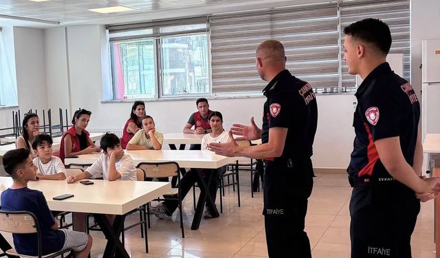 ÇANKIRI'DA ÖĞRENCİLERE İTFAİYECİLİK MESLEĞİ ANLATILDI