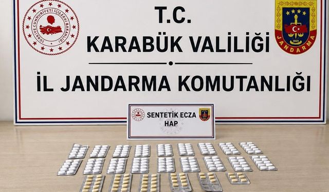 KARABÜK'TE 273 ADET SENTETİK HAP ELE GEÇİRİLDİ