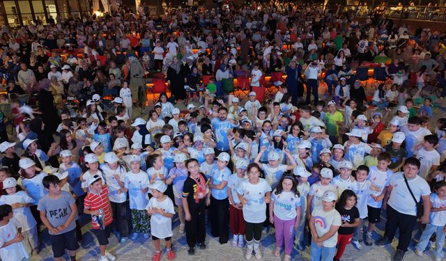 TÜGVA ÖĞRENCİLERİ SİNEMA GECESİNDE BULUŞTU
