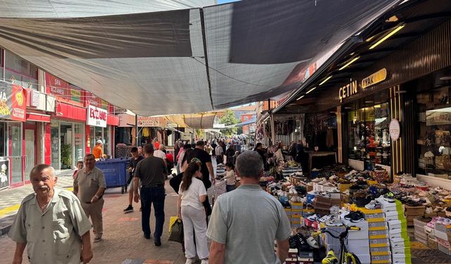 FINDIK SEZONUNDA SONA YAKLAŞIRKEN ÇARŞI HAREKETLENDİ