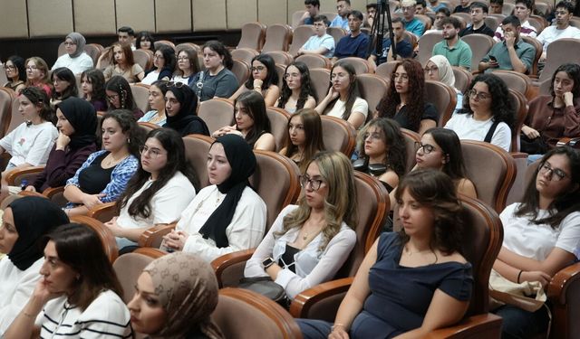 KBÜ TIP FAKÜLTESİ YENİ DÖNEME ORYANTASYONLA BAŞLADI