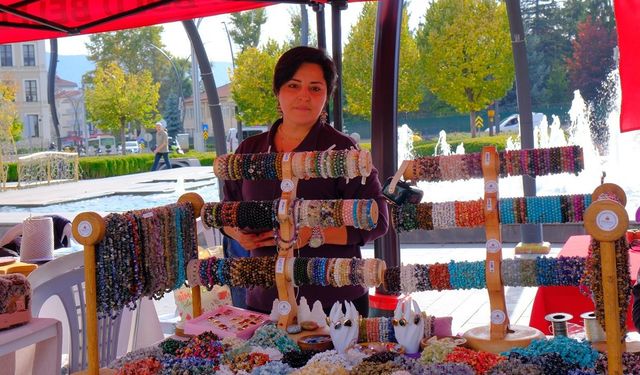 BOLULU KADINLARIN EL EMEĞİ KAZANCA DÖNÜŞÜYOR