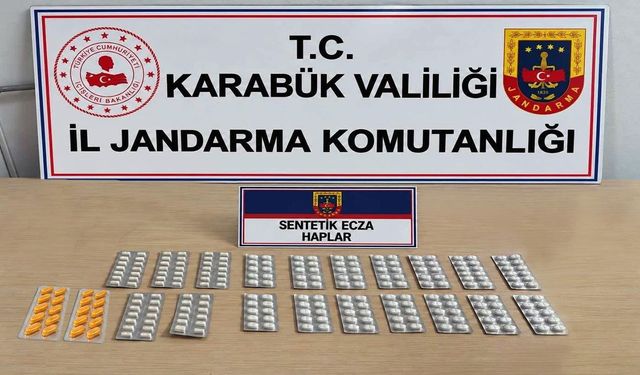 KARABÜK'TE 230 SENTETİK ECZA HAPI ELE GEÇİRİLDİ